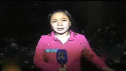 西安长鸣路一仓库起火 仓库内存大量园林机械