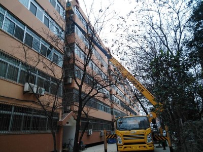西安雁塔区高空作业车租赁价格